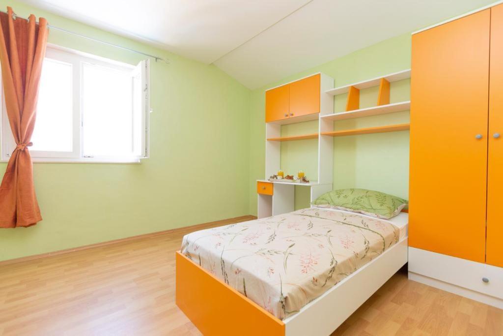 Apartman Gracia Kastela Exterior photo